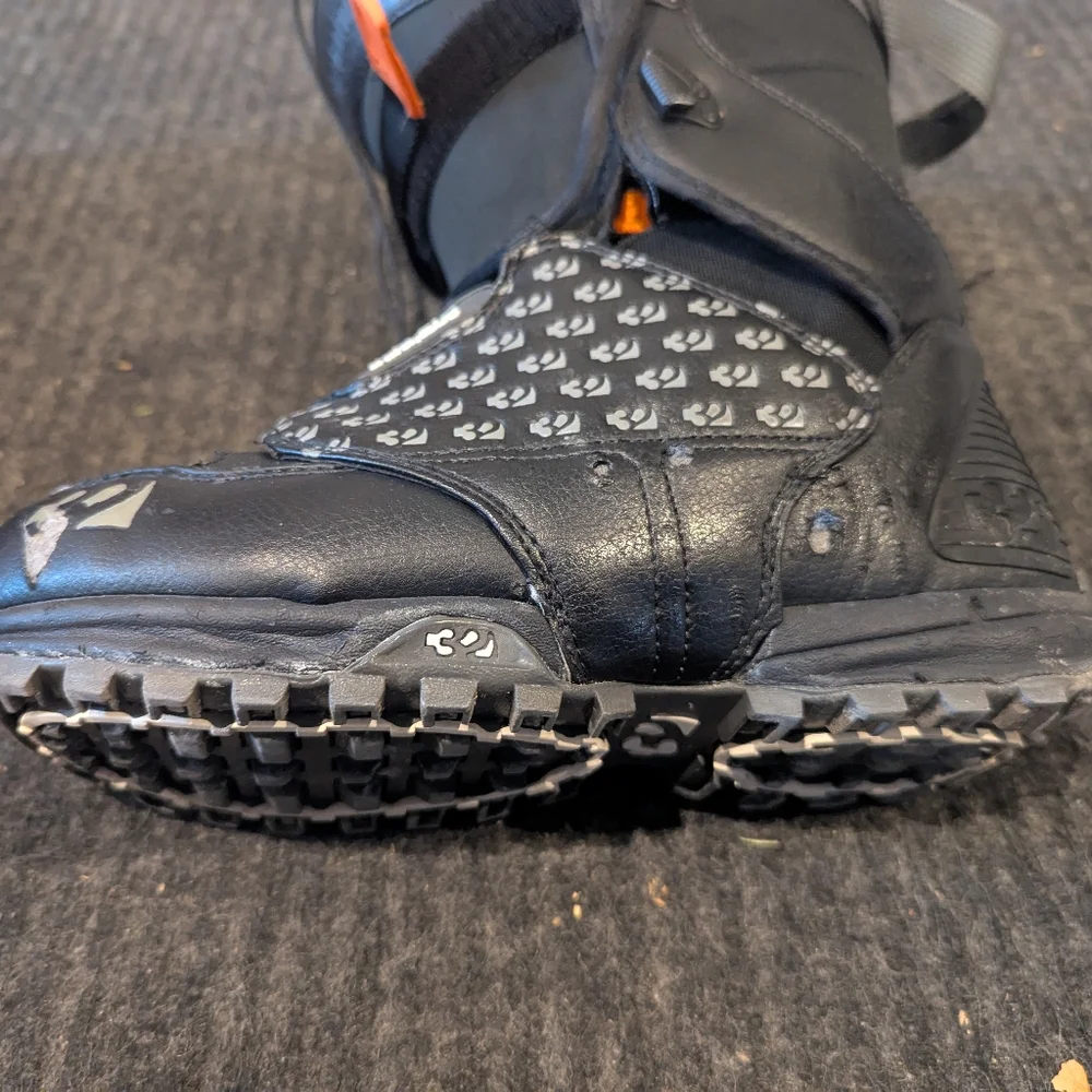 Thirty two leashed snowboarding boots - Picture 13 of 13